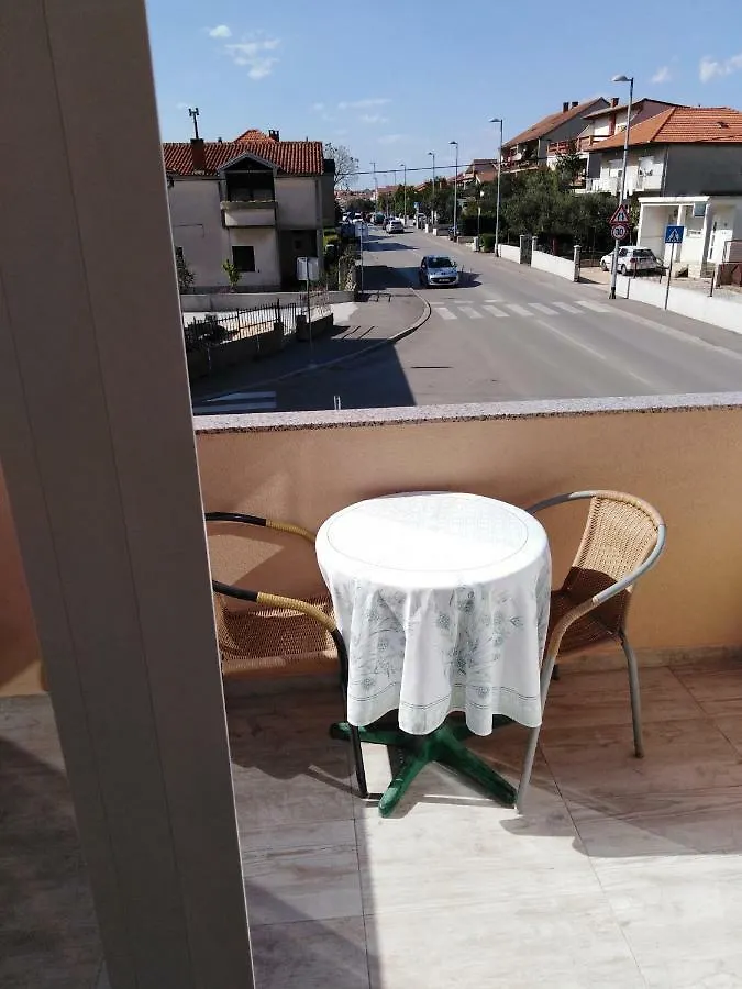 Apartments Nediljko & Mila Zadar 0*,