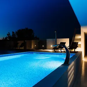  Apartment Lena Luxury