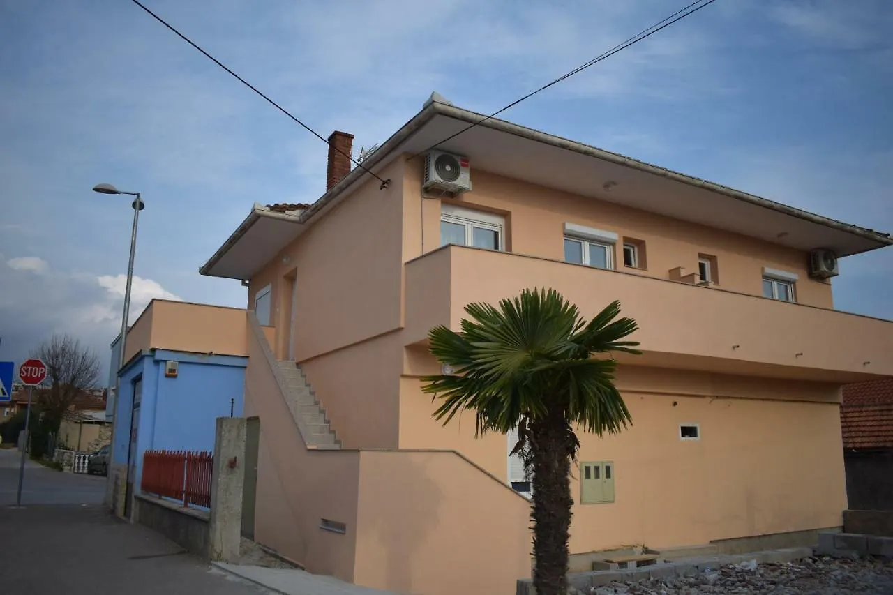 Apartments Nediljko & Mila Zara Croazia
